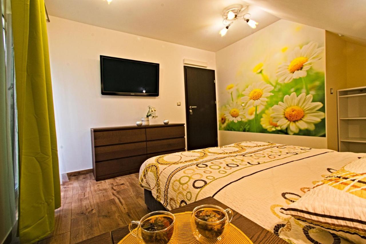 Daisy - Sunny Flowers Apartments Lukecin Ngoại thất bức ảnh